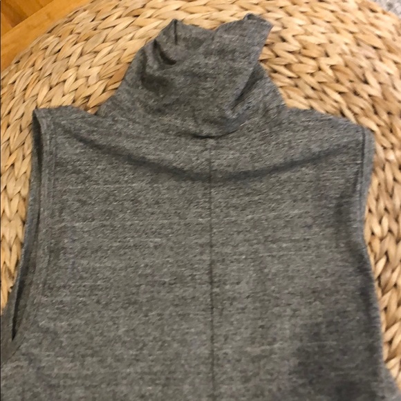 Grey dress - Picture 3 of 3